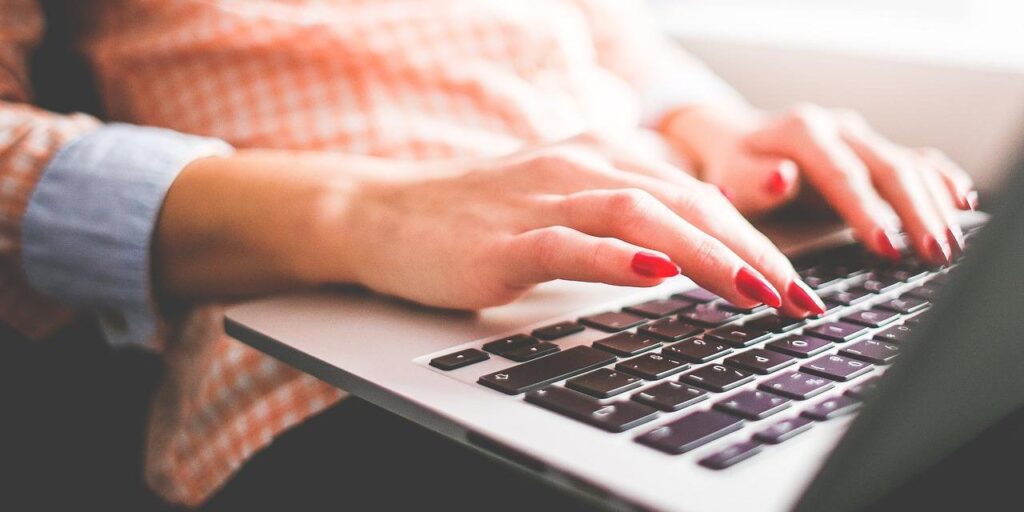 Capturing leads online